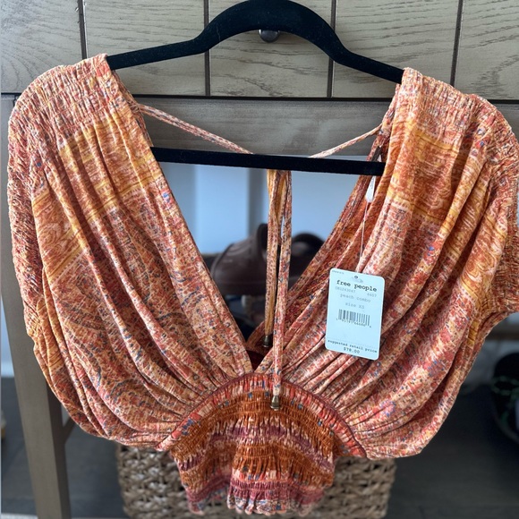 FREE PEOPLE TOP - Picture 1 of 4